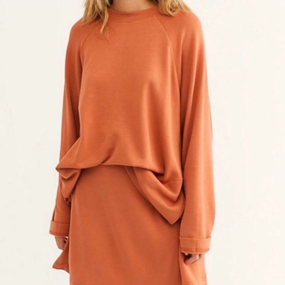 FREE PEOPLE Beach Alexis Oversized Sweatshirt size medium - Picture 1 of 8